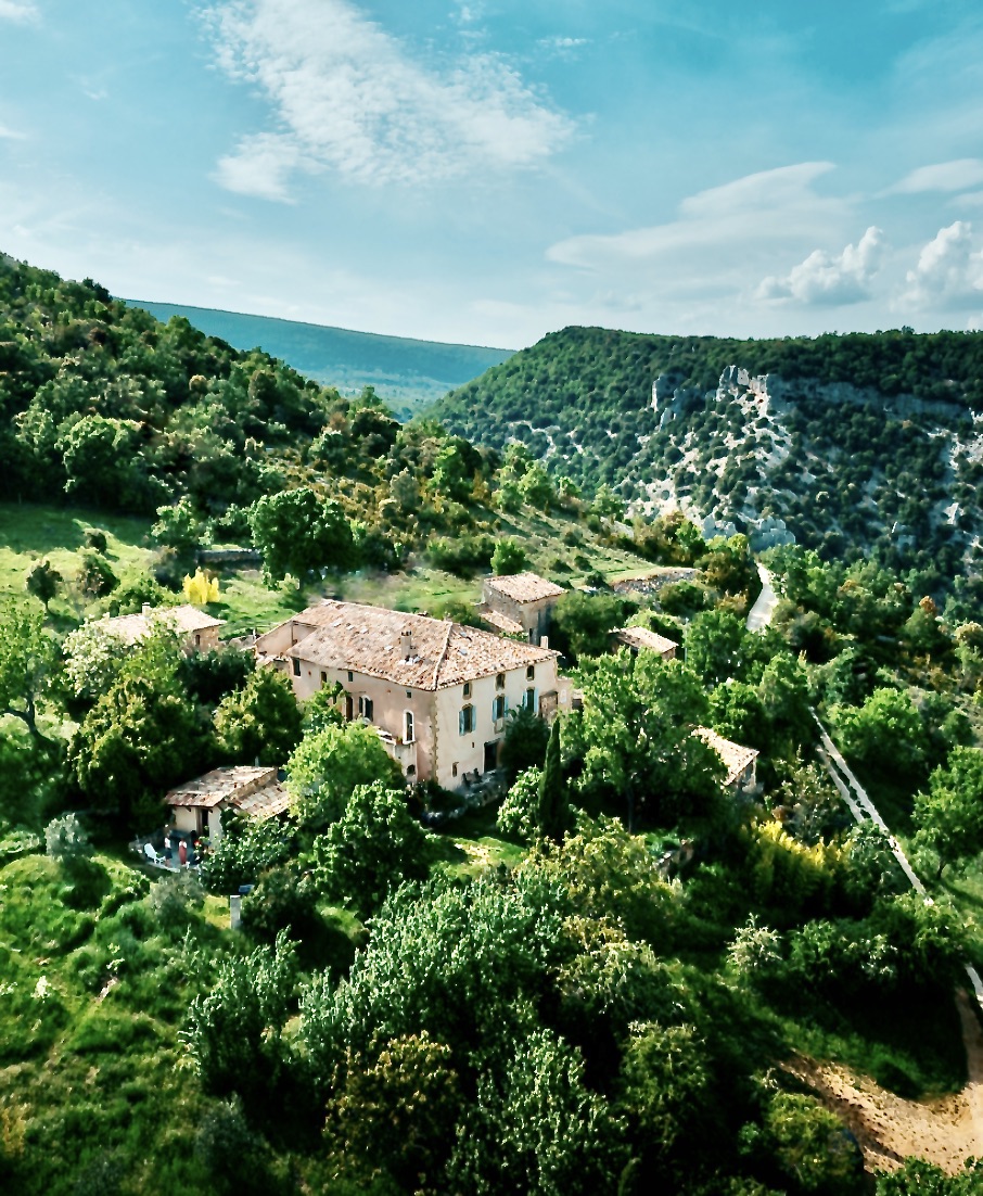 Vue aérienne du mas provençal